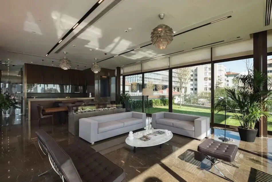 Social lounge